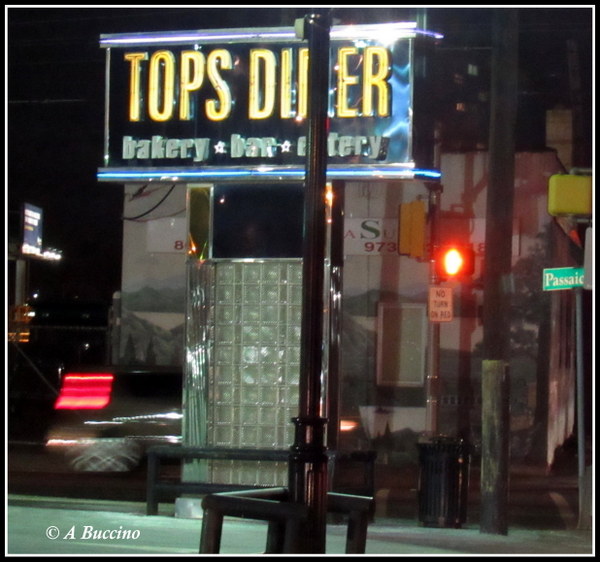 Tops Diner, Bakery, Bar, Eatery, East Newark NJ, 2018 © A Buccino 